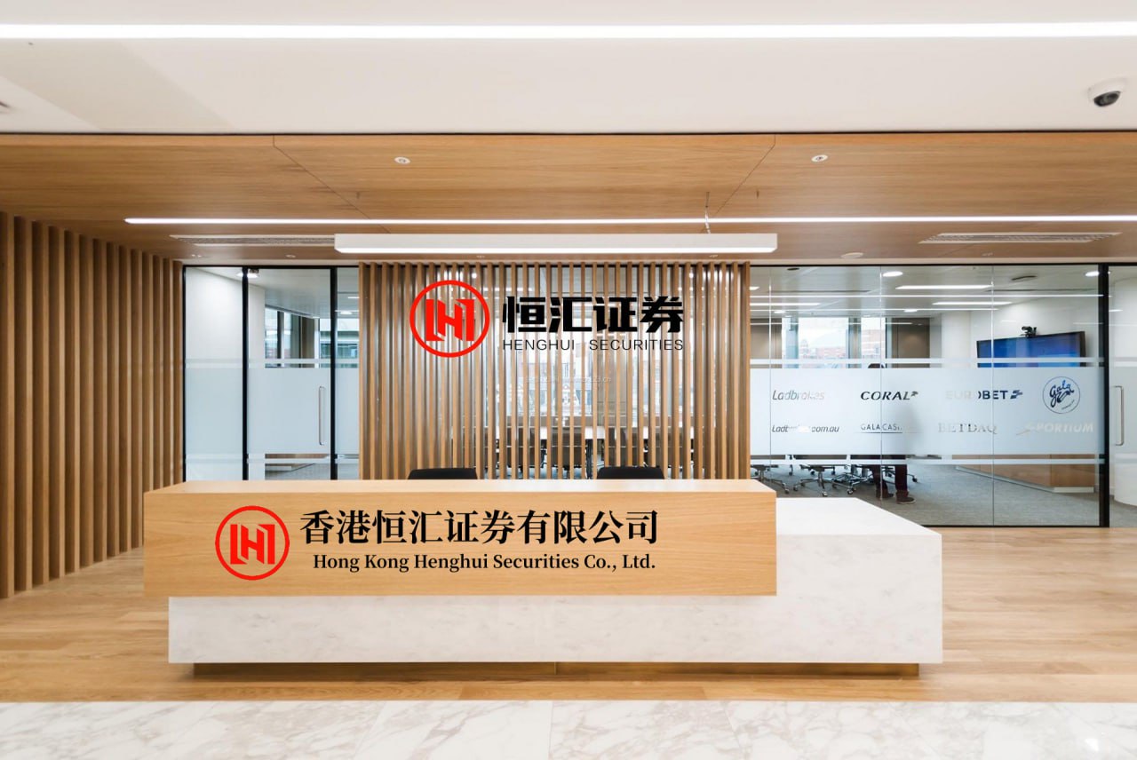 天宇优配 醒醒吧那英！维护了20年的孟桐又被曝出轨，这次对象还是女邻居？